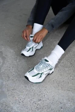 Forma Runner | White Green | Women -ARKK SALE SHOP Forma Runner White Green Women Forma Runner EL5950 1086 W 7